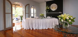 Golden City Hotel - Queensland Tourism 0