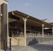 Three Swallows Hotel - Queensland Tourism