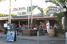 Railway Friendly Bar - Queensland Tourism 0