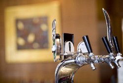 Duxton Hotel - The Lobby Bar - Queensland Tourism 1