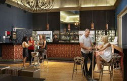 Canton Lounge Bar - Queensland Tourism 1