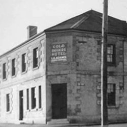 Gold Diggers Arms - Queensland Tourism 3