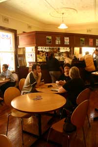 Sweeney's Hotel - QLD Tourism 3