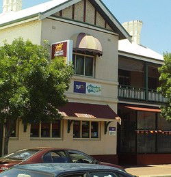 Northam Tavern - QLD Tourism 0