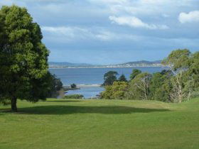 Kingston Beach Golf Club - Queensland Tourism 0