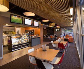 Canberra Tradesmen's Union Club - QLD Tourism 0