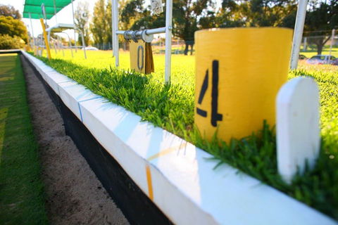 Hilton Park Bowling Club - QLD Tourism 0