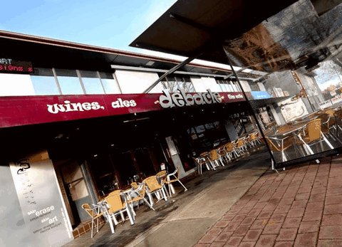 Debacle - QLD Tourism 0