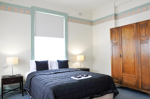 Hotel Gosford - Queensland Tourism 3