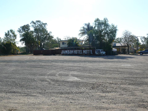 Jambin Hotel-Motel - QLD Tourism 0