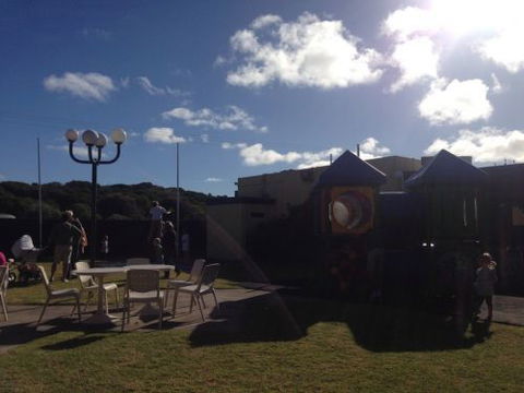 Ocean Grove Hotel - QLD Tourism 1
