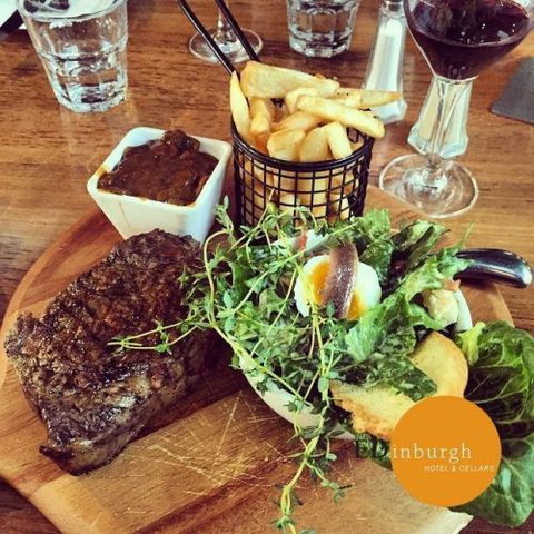 Edinburgh Hotel & Cellars - Queensland Tourism 1