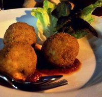 Via Napoli Pizzeria - Queensland Tourism