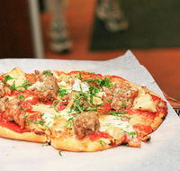 Bridgeview Hotel Bar  Dining - Queensland Tourism