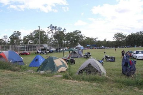 Maidenwell Hotel - QLD Tourism 4