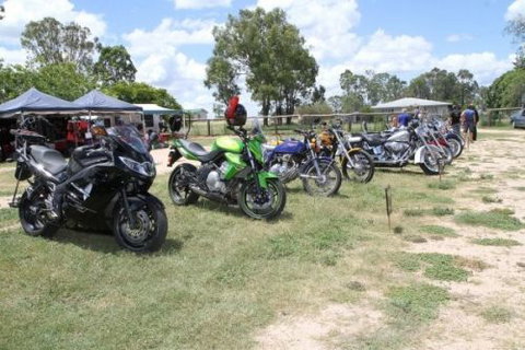 Maidenwell Hotel - QLD Tourism 5