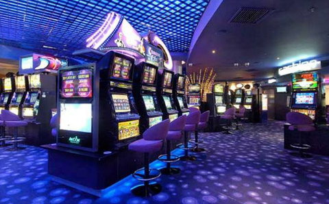 Hervey Bay RSL - Queensland Tourism 3