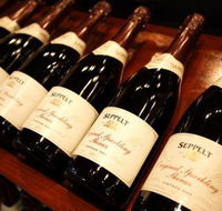 Empire Bay Cellars - Queensland Tourism