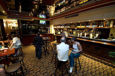 The Coach & Horses Hotel - QLD Tourism 3