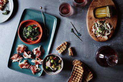 St Elmo Dining Room & Bar - Queensland Tourism 1