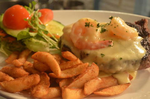 Tugun Tavern - QLD Tourism 0