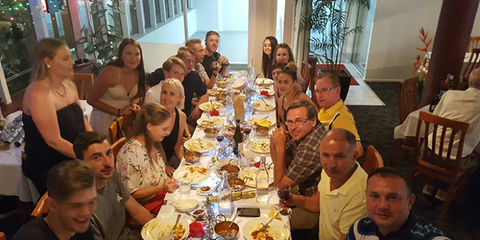 Taj Tandoori Indian Restaurant - Queensland Tourism 1