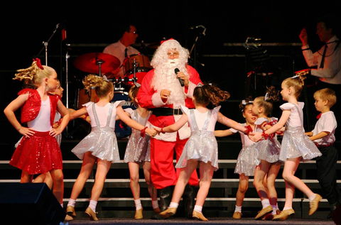 Albury Carols By Candlelight - QLD Tourism 2