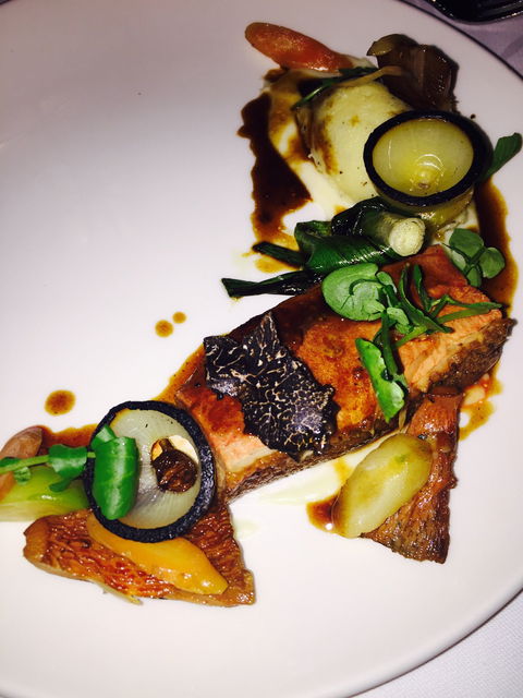 Feast And Forage - Craig's Royal Hotel - Queensland Tourism 2