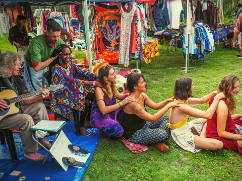 Byron Flea Market - Queensland Tourism 0