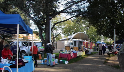 Cooma Rotary Markets - QLD Tourism 0