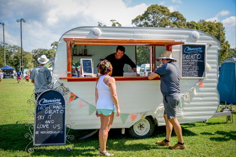 Huskisson Market - QLD Tourism 2