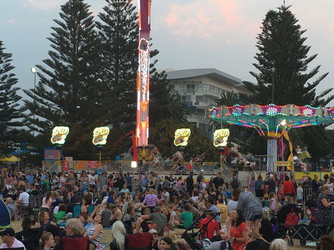 New Years Eve At The Entrance - QLD Tourism 0