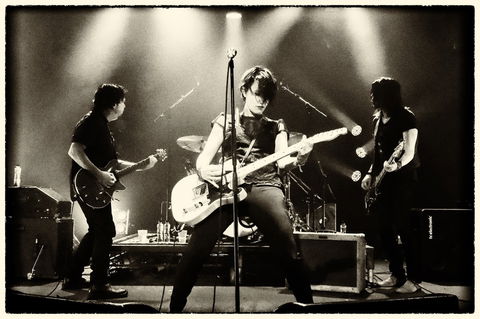 Red Hot Summer Tour - Batemans Bay - Queensland Tourism 2