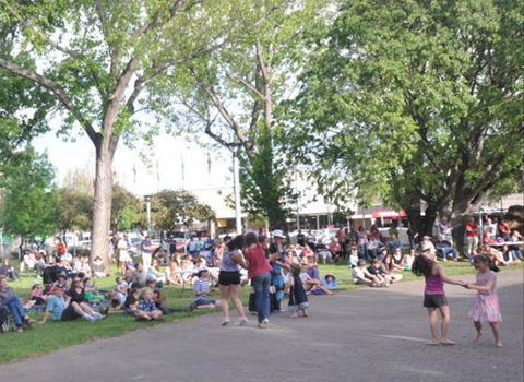 Australian National Busking Championships - QLD Tourism 1