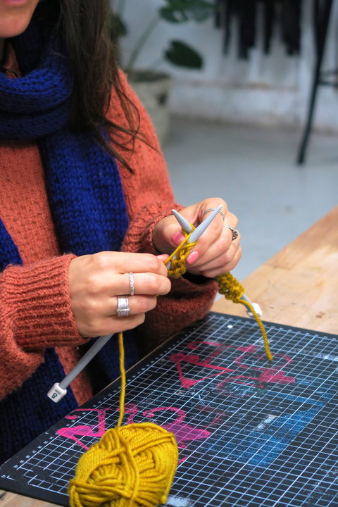 Knit & Sip! Make A Cosy Scarf - Queensland Tourism 0