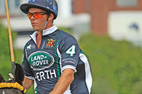 Land Rover Polo In The City - Queensland Tourism 1