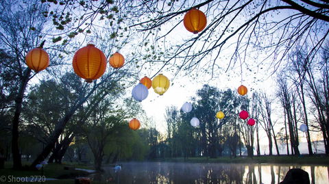 Lanterns On The Lagoon - Queensland Tourism 0