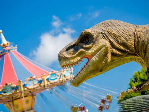 Mega Creatures At Hunter Valley Gardens - Postponed - Queensland Tourism 0