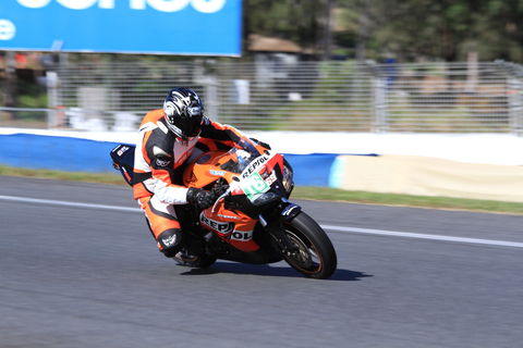 QR Moto Ride Days At Queensland Raceways! - QLD Tourism 1
