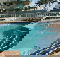 Beachfront Towers - Queensland Tourism