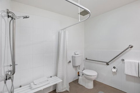 Quest Mawson Lakes - Queensland Tourism 4