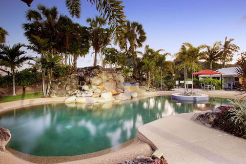Mission Beach Resort - Queensland Tourism 2