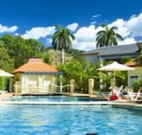 Aqualuna Beach Resort - Queensland Tourism