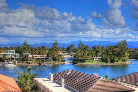 Sunset Island Resort - Queensland Tourism 7