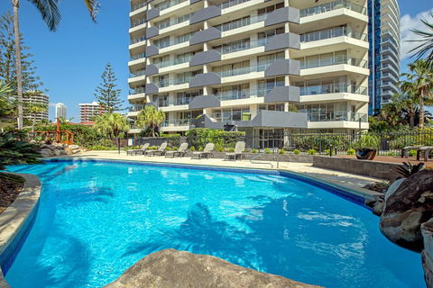 Baronnet Apartments - Queensland Tourism 4