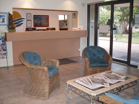 El Lago Waters Motel - QLD Tourism 4