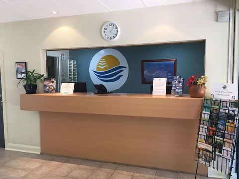 El Lago Waters Motel - QLD Tourism 3