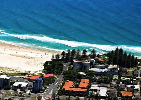 Komune - Gold Coast - Queensland Tourism 0