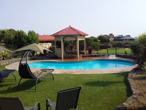 Werribee Park Motor Inn - Queensland Tourism 3
