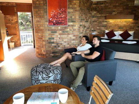 Kangaroo Island Seaside Inn - Queensland Tourism 1